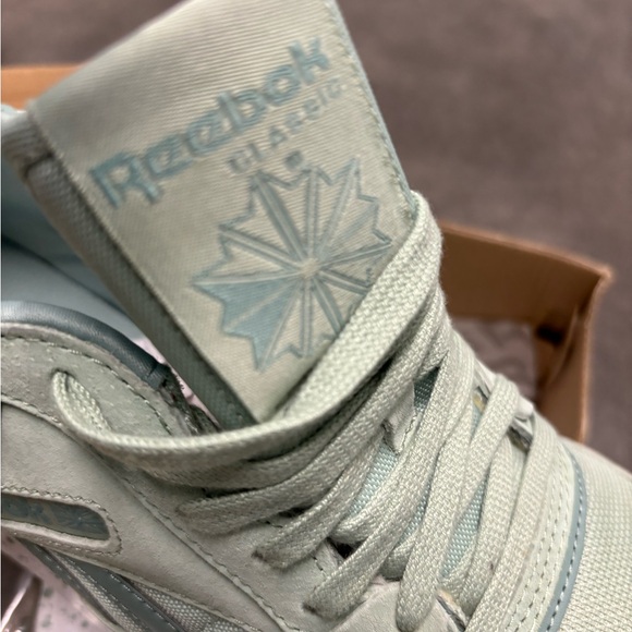 Reebok Classics - Women’s - Picture 3 of 6